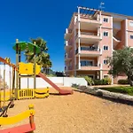 Deluxe Figos By Ocvillas