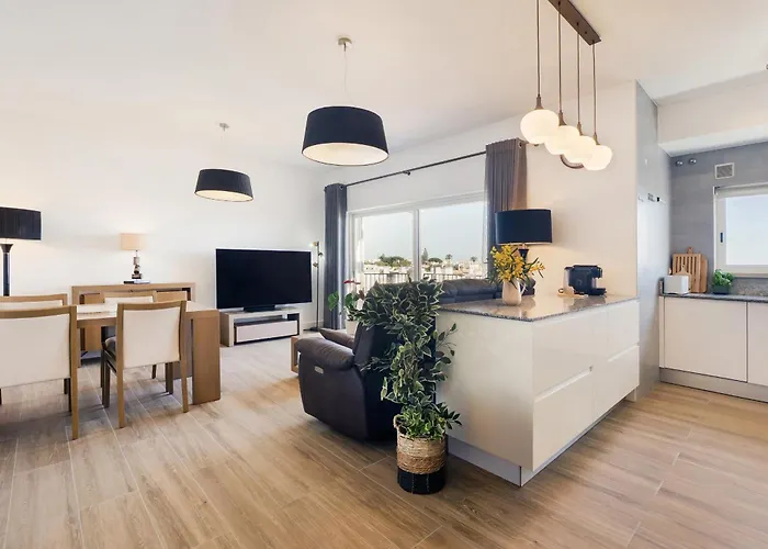 Deluxe Figos By Ocvillas Apartment *